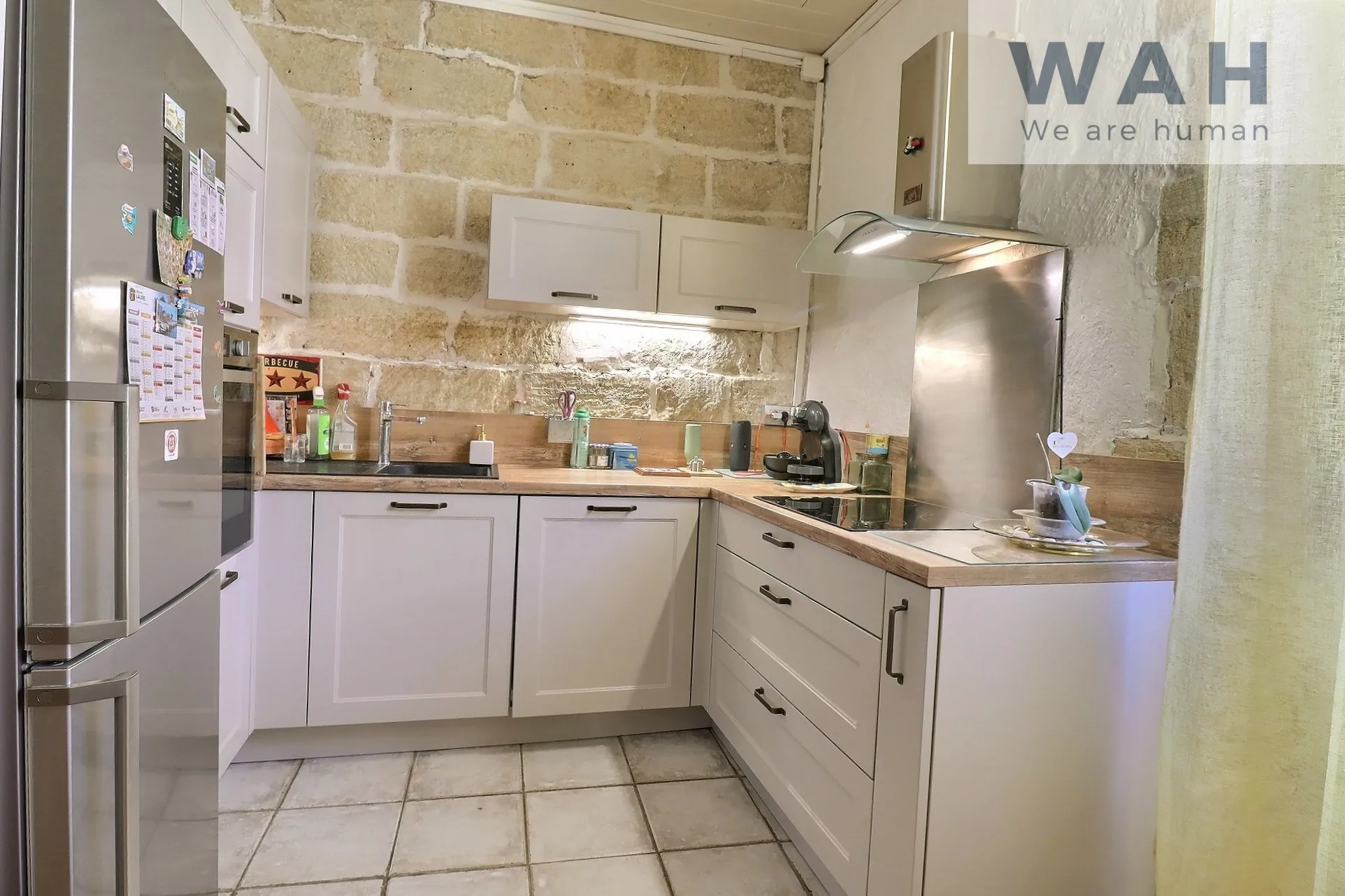 Maison de village avec cachet, patio et garage à Lunel - 141 m² 