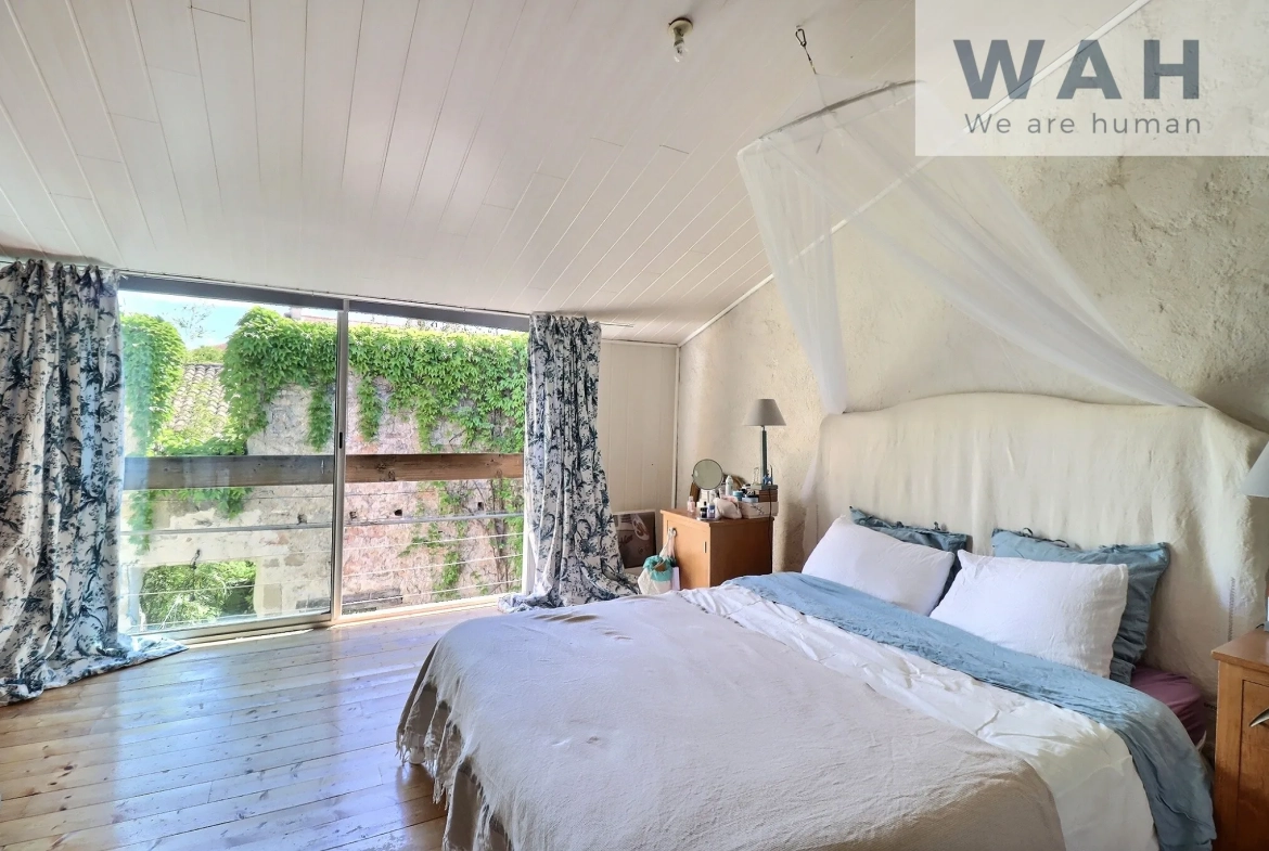 Maison de village avec cachet, patio et garage à Lunel - 141 m² 