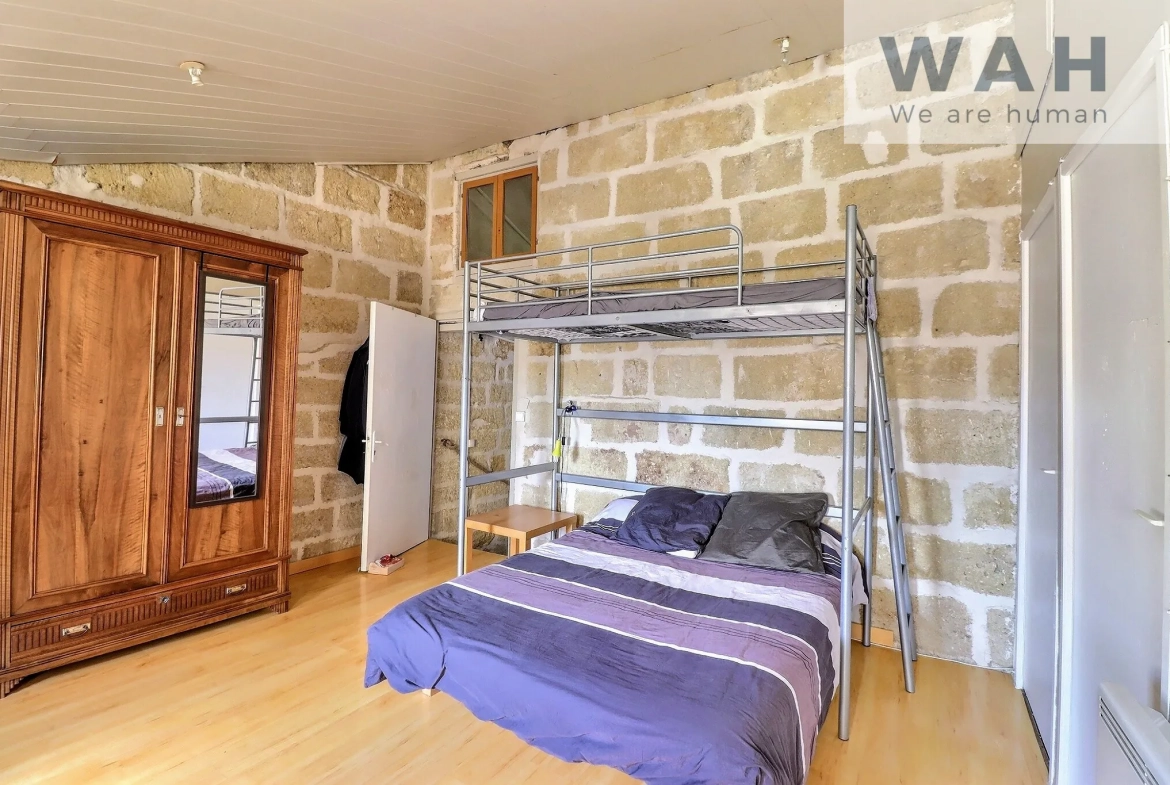 Maison de village avec cachet, patio et garage à Lunel - 141 m² 