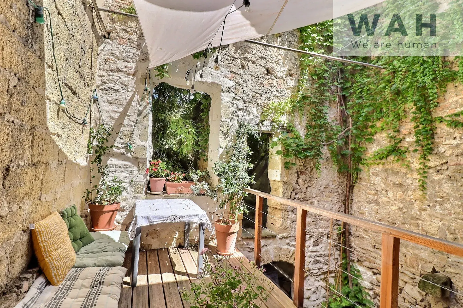 Maison de village avec cachet, patio et garage à Lunel - 141 m² 