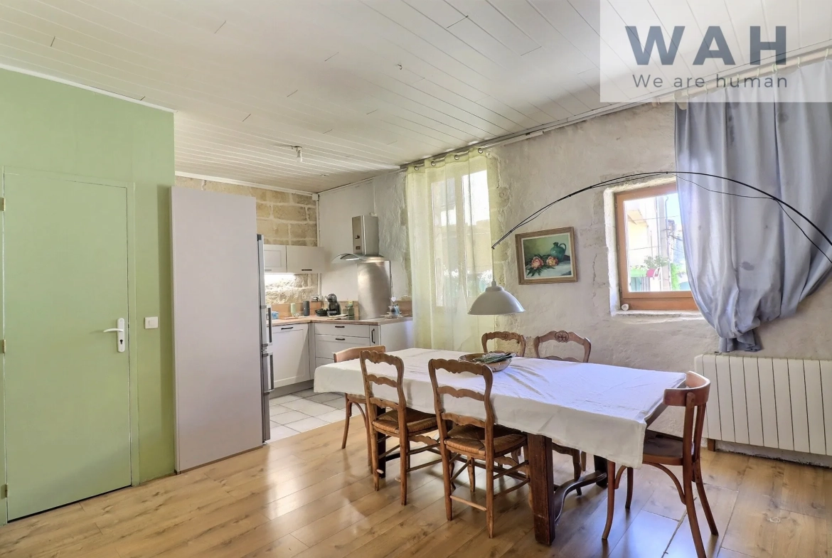 Maison de village avec cachet, patio et garage à Lunel - 141 m² 