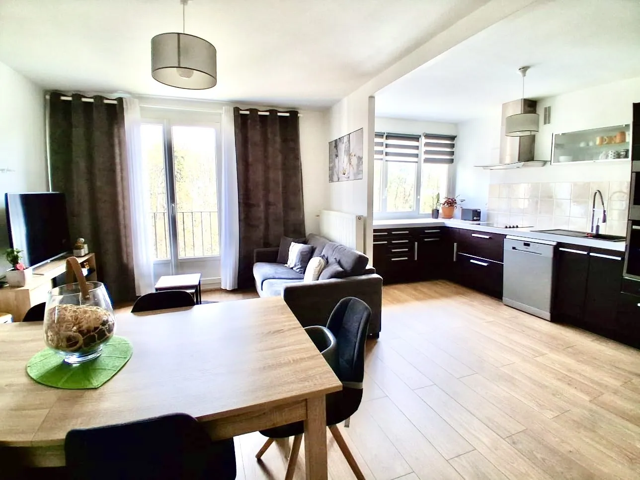 Appartement 3 pièces lumineux de 63 m² à Bièvres avec parking et cave 