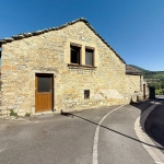 Maison de village à Paulhe avec grand garage, rénovation récente et authenticité assurée