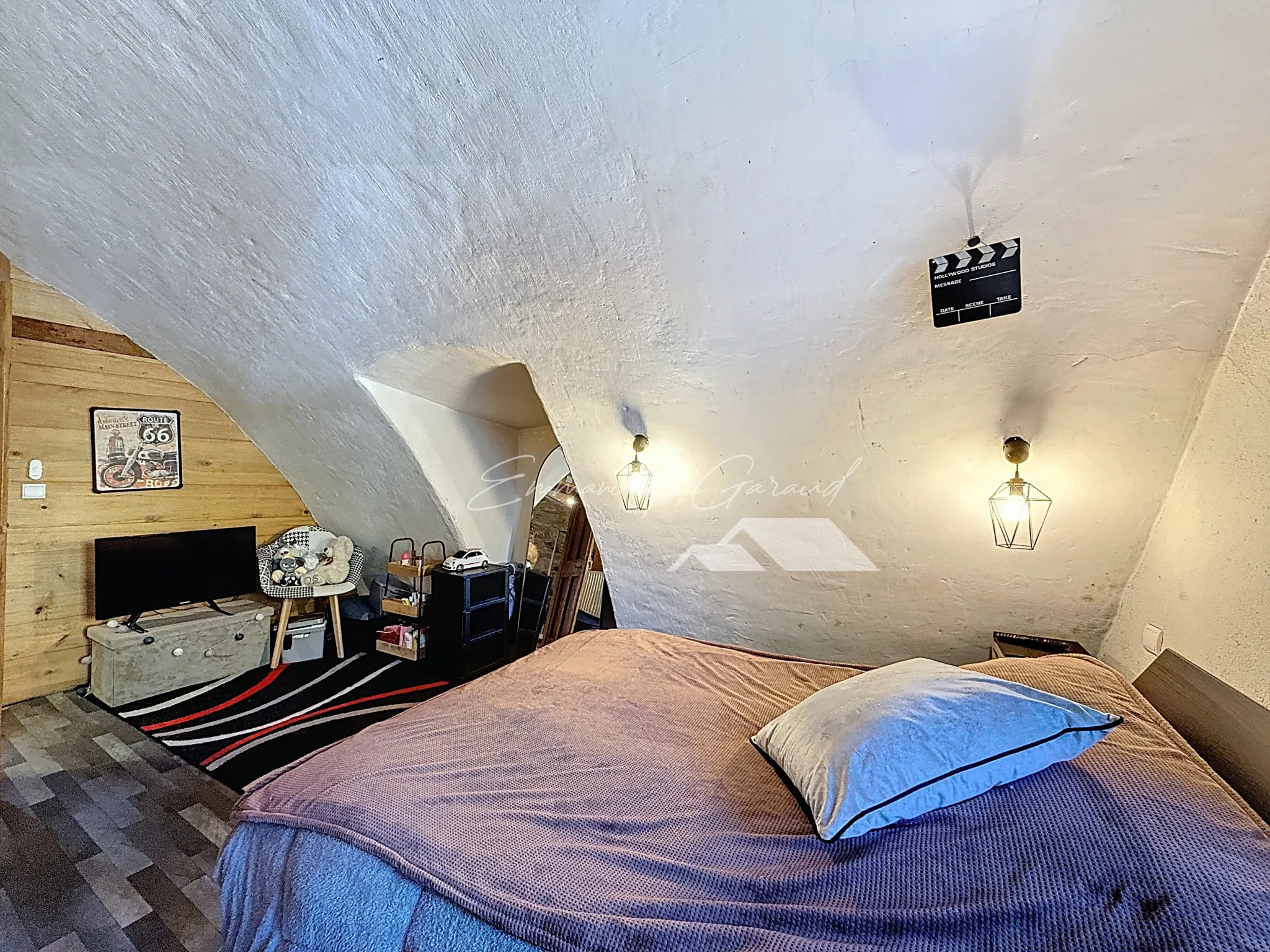 Maison de village à Paulhe avec grand garage, rénovation récente et authenticité assurée 