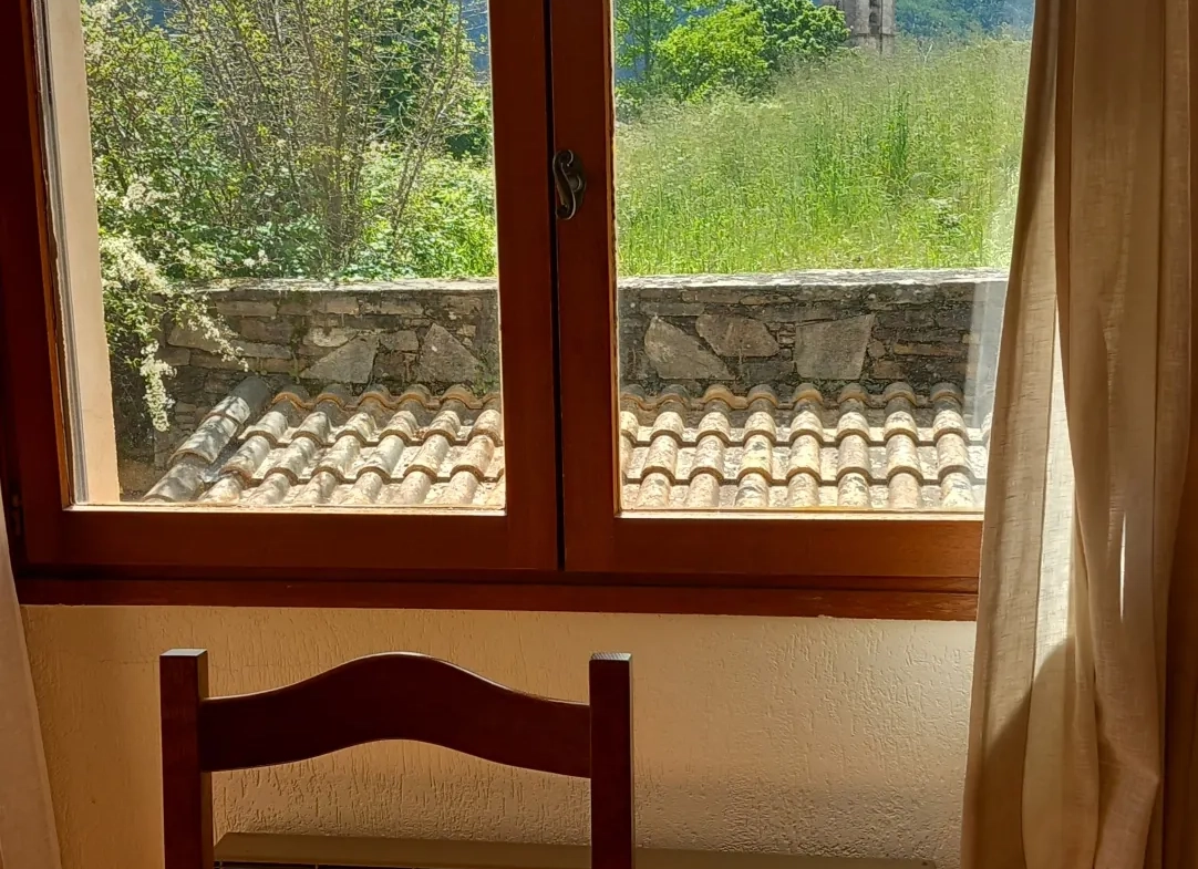 Grande maison avec appartement et vue panoramique à Le Poujol-sur-Orb 