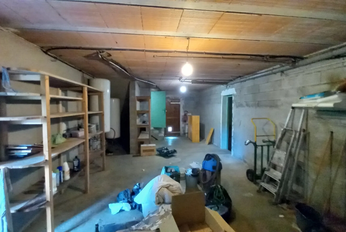 Grande maison avec appartement et vue panoramique à Le Poujol-sur-Orb 
