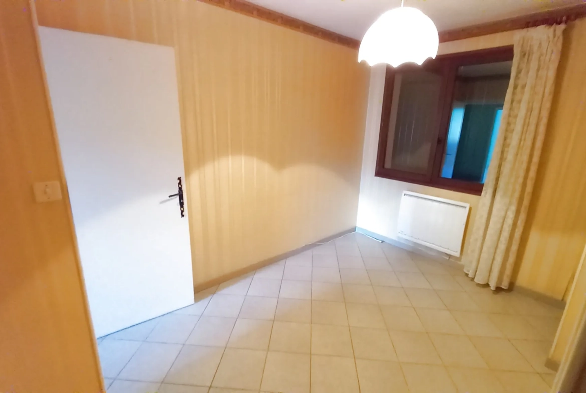 Grande maison avec appartement et vue panoramique à Le Poujol-sur-Orb 