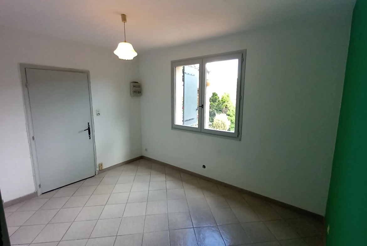Grande maison avec appartement et vue panoramique à Le Poujol-sur-Orb 