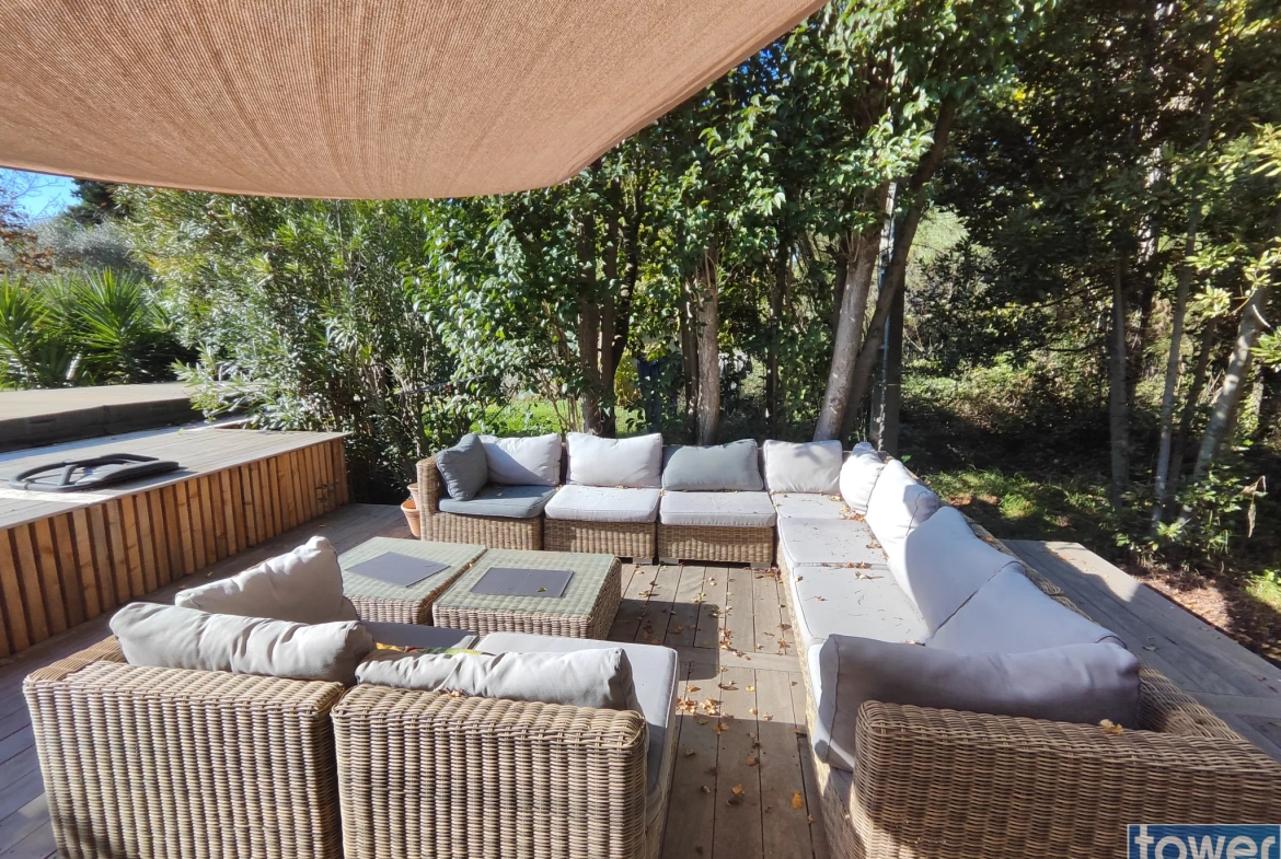 Maison familiale avec piscine, jacuzzi et grand terrain à Narbonne 