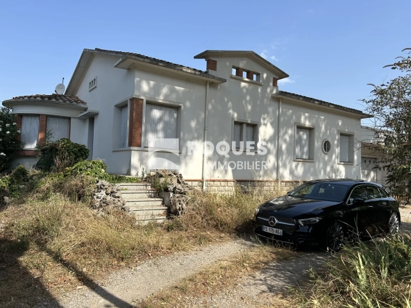 Maison à vendre de 132 m² avec terrain à Lodève, idéale pour rénovation