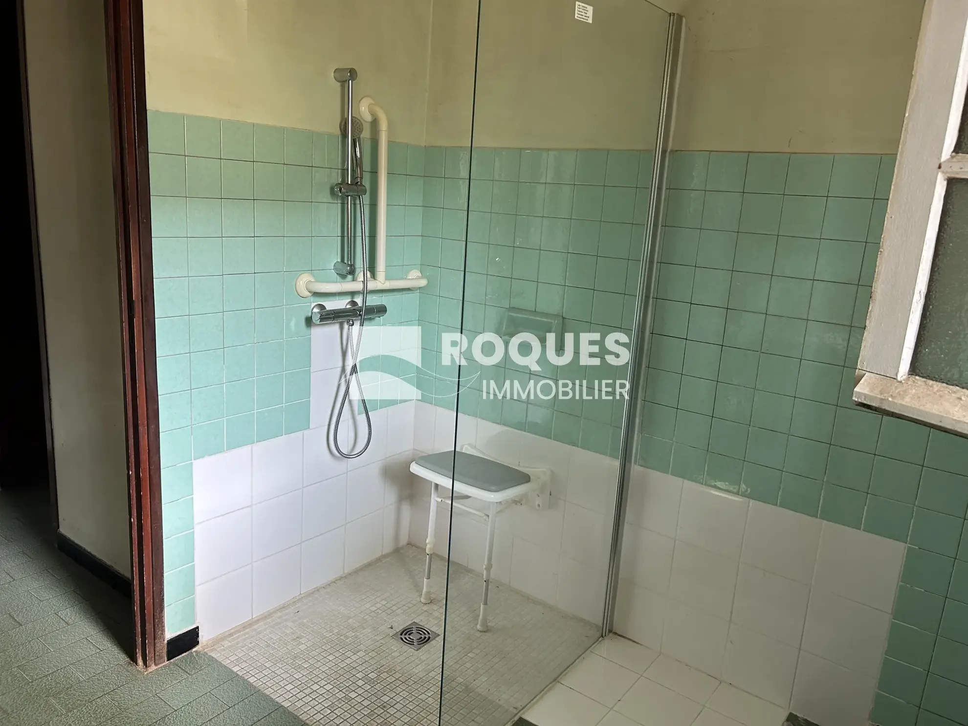 Maison à vendre de 132 m² avec terrain à Lodève, idéale pour rénovation 