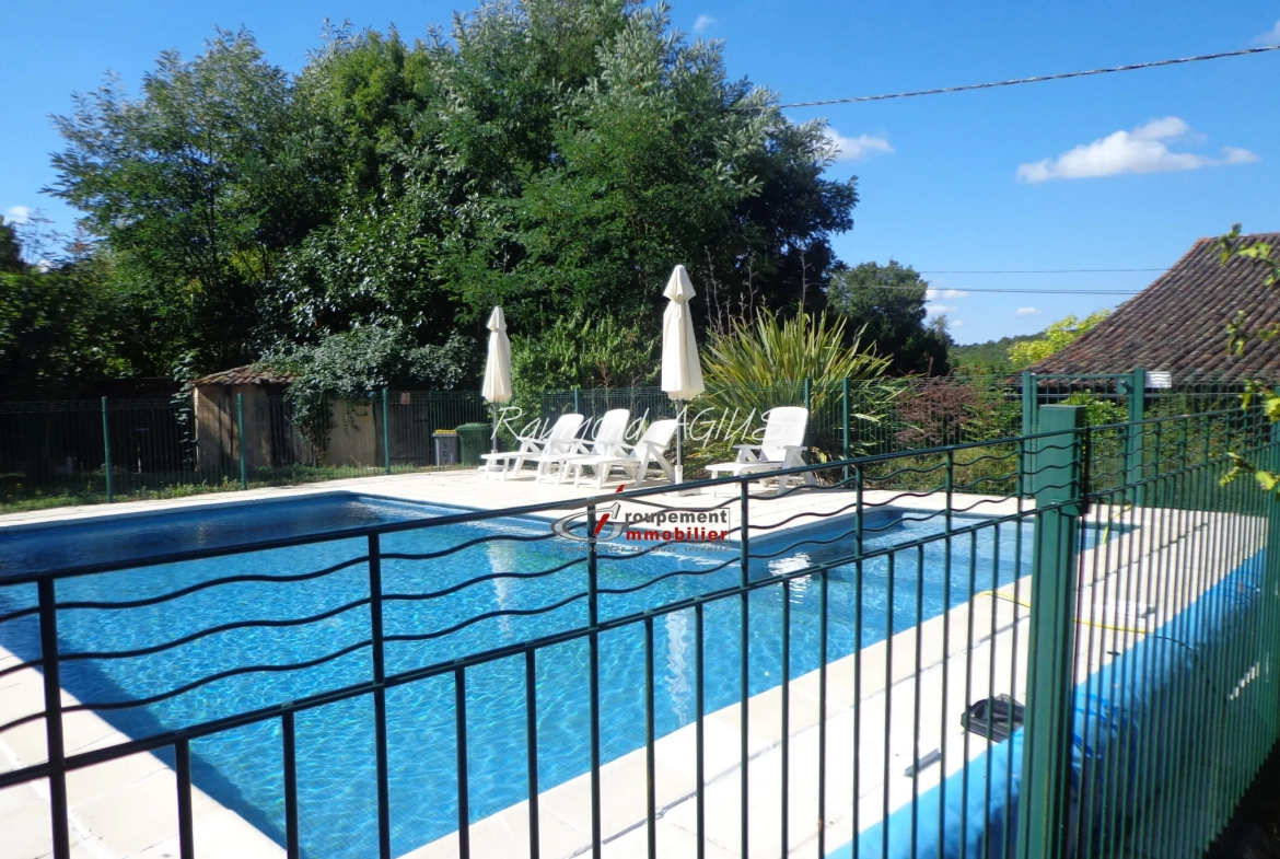 Maison en pierre avec gîte, piscine et grand jardin à Minzac 24610 