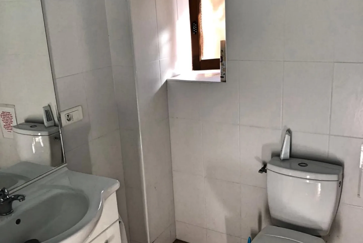 Maison en pierre avec gîte, piscine et grand jardin à Minzac 24610 