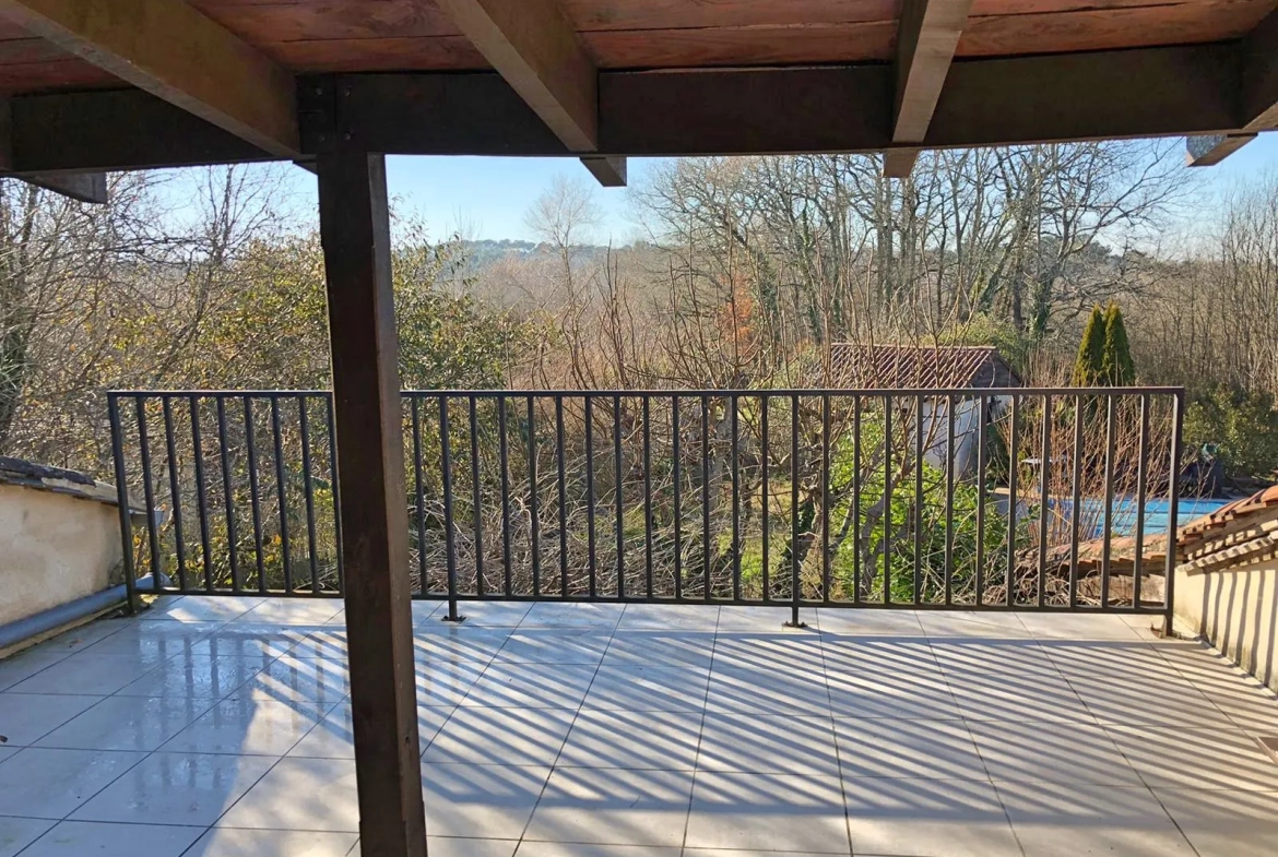Maison en pierre avec gîte, piscine et grand jardin à Minzac 24610 