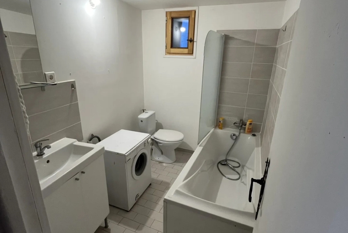 Immeuble à vendre à Sault avec fort potentiel locatif près du Mont Ventoux 