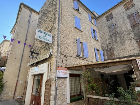 Immeuble à vendre à Sault avec fort potentiel locatif près du Mont Ventoux