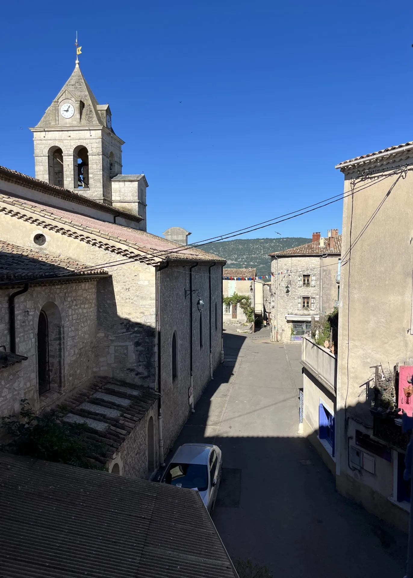 Immeuble à vendre à Sault avec fort potentiel locatif près du Mont Ventoux 