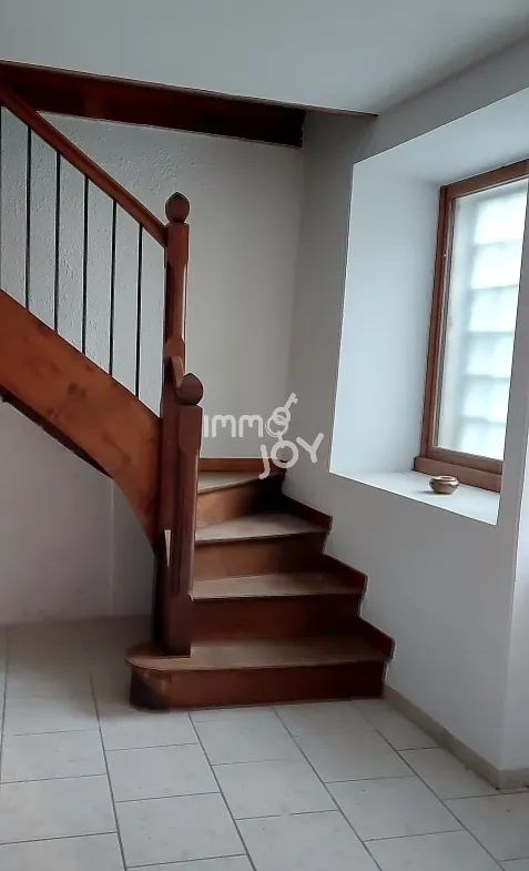 Maison de village rénovée avec grange de 140 m² à Durbin-sur-Arize 