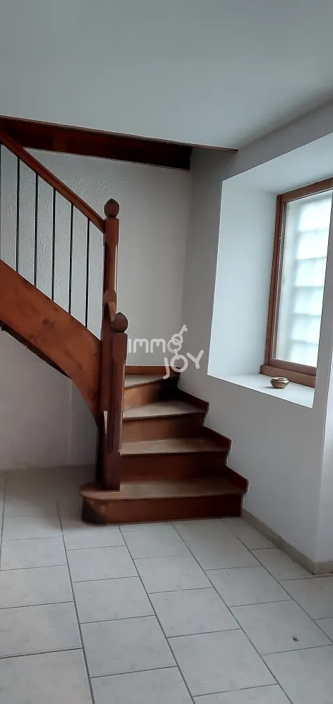 Maison de village rénovée avec grange de 140 m² à Durbin-sur-Arize 