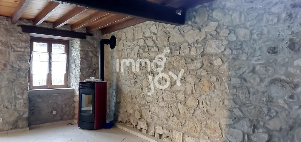 Maison de village rénovée avec grange de 140 m² à Durbin-sur-Arize 