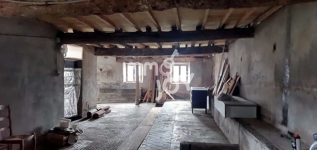 Maison de village rénovée avec grange de 140 m² à Durbin-sur-Arize 