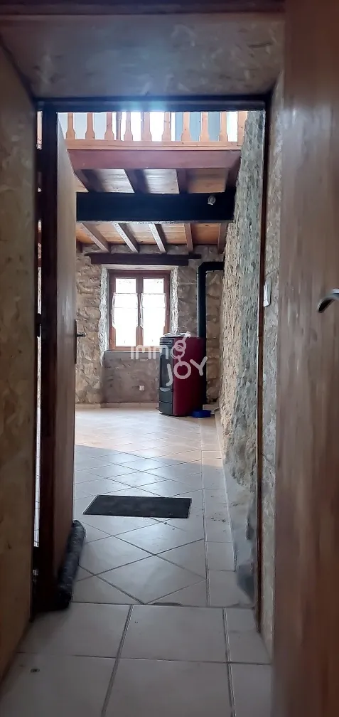 Maison de village rénovée avec grange de 140 m² à Durbin-sur-Arize 