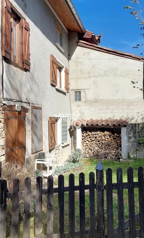 Maison de village rénovée avec grange de 140 m² à Durbin-sur-Arize 
