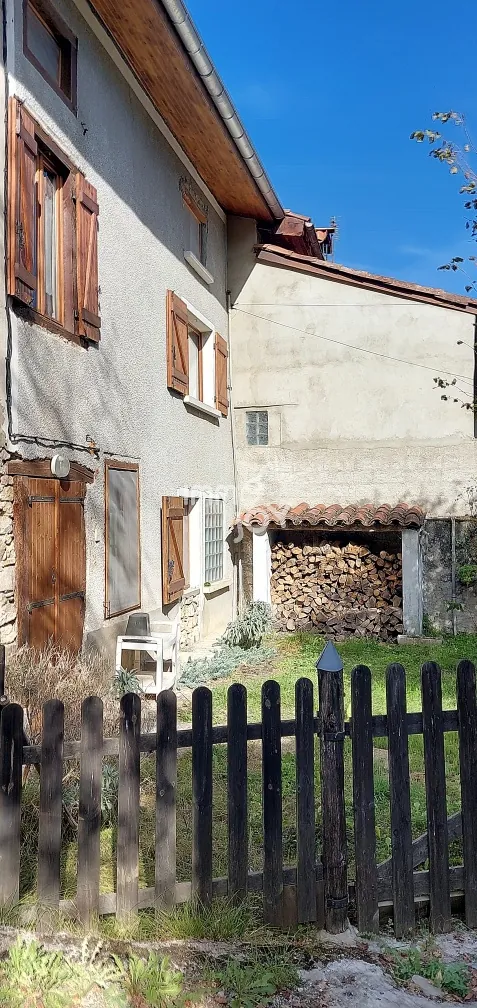Maison de village rénovée avec grange de 140 m² à Durbin-sur-Arize 
