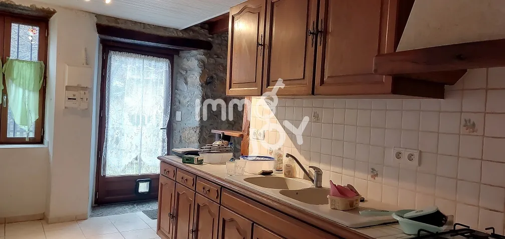 Maison de village rénovée avec grange de 140 m² à Durbin-sur-Arize 