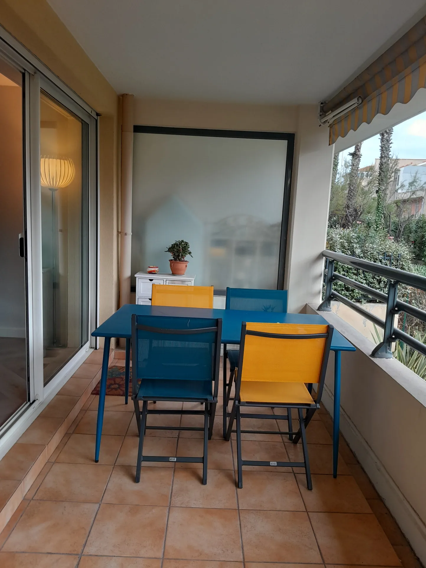 Appartement 2 pièces avec balcon et parking à Saint-Raphaël en centre-ville 