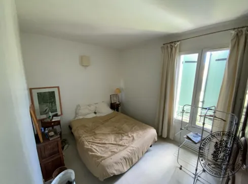 Villa à vendre à Aix-en-Provence - 88 m², 4 chambres, garage, prix 150 000 € 