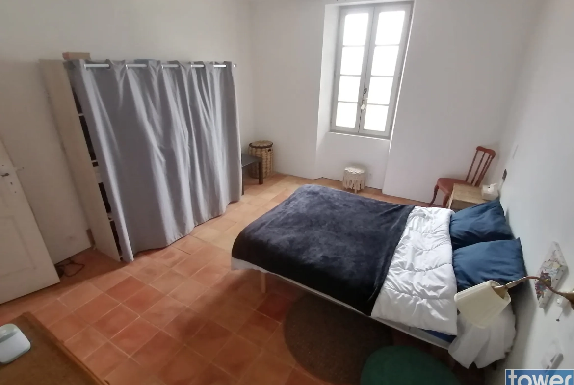 Maison de charme à Finhan avec piscine, 5 chambres, grand terrain de 2800 m² 