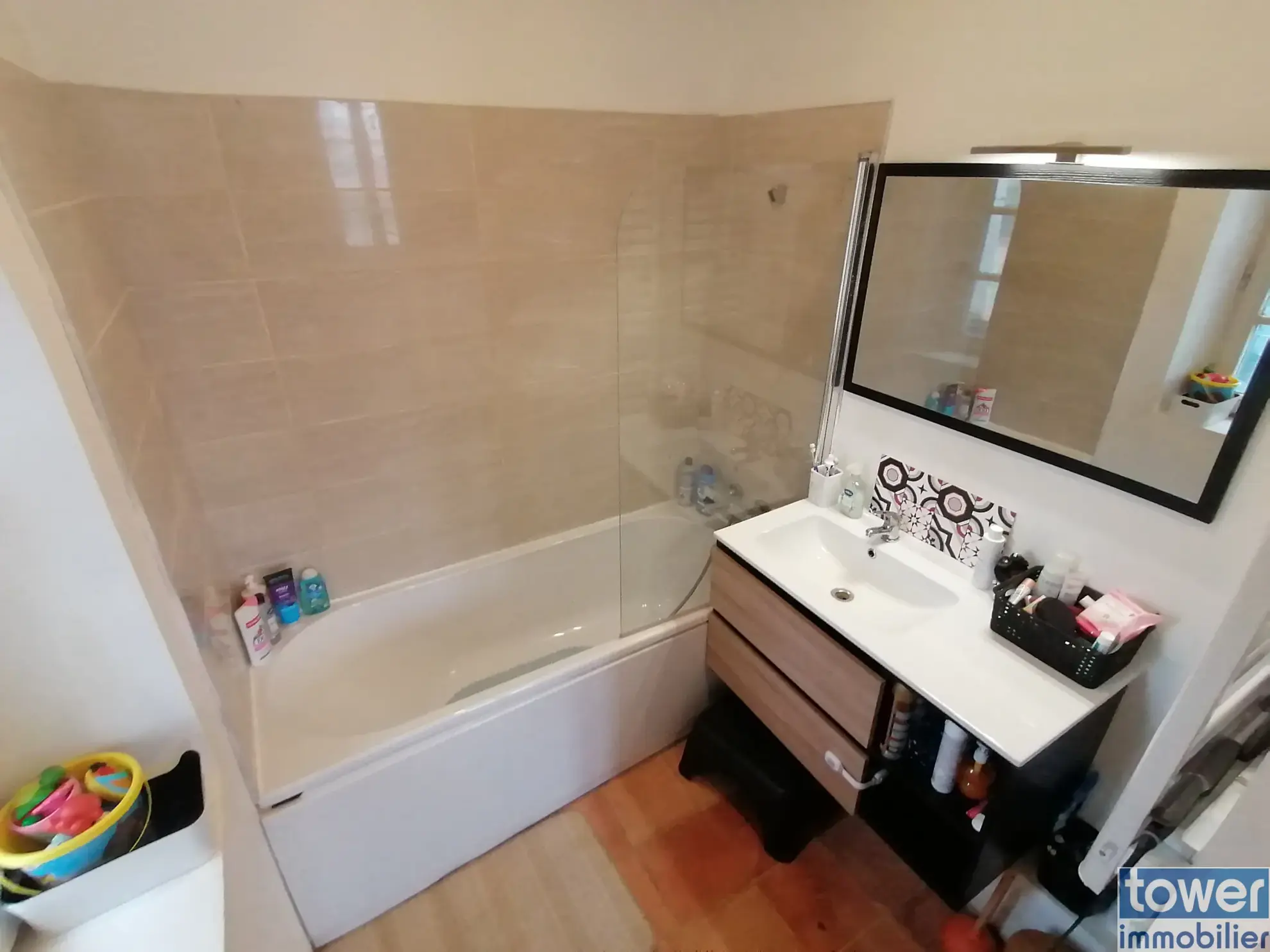 Maison de charme à Finhan avec piscine, 5 chambres, grand terrain de 2800 m² 