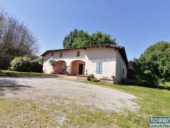 Maison de charme à Finhan avec piscine, 5 chambres, grand terrain de 2800 m²