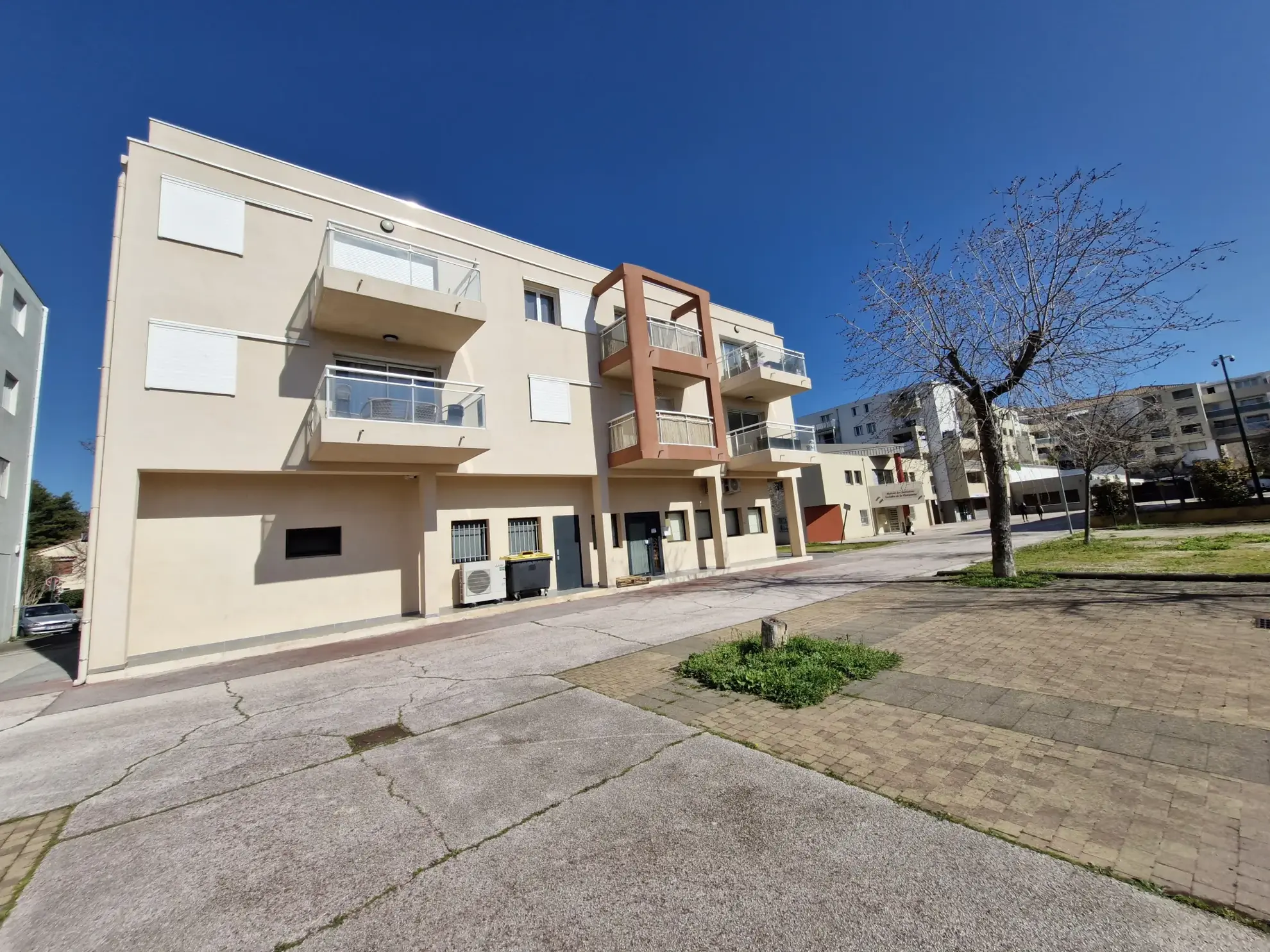 Appartement 2 pièces avec terrasse en dernier étage à La Garde 
