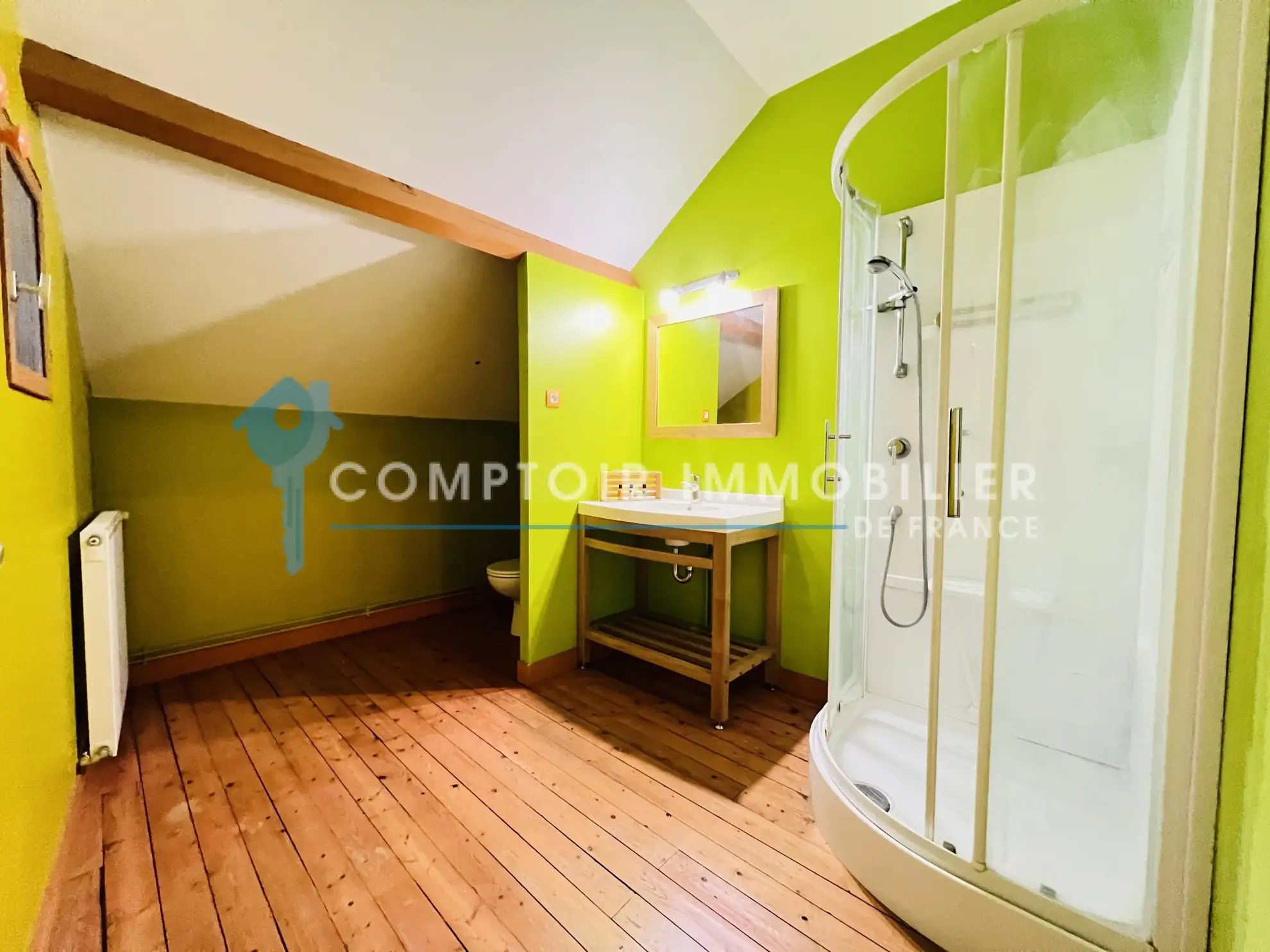 Maison familiale rénovée de 215 m² à Auneau en hyper-centre 