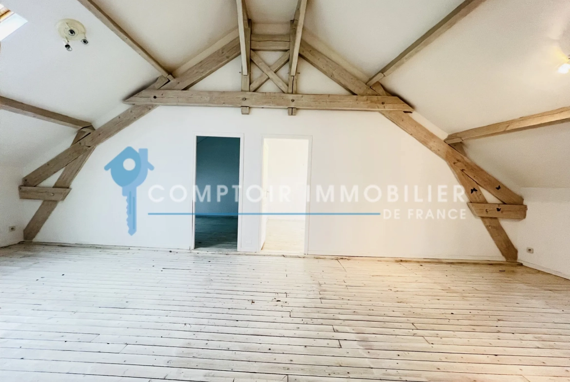Maison familiale rénovée de 215 m² à Auneau en hyper-centre 