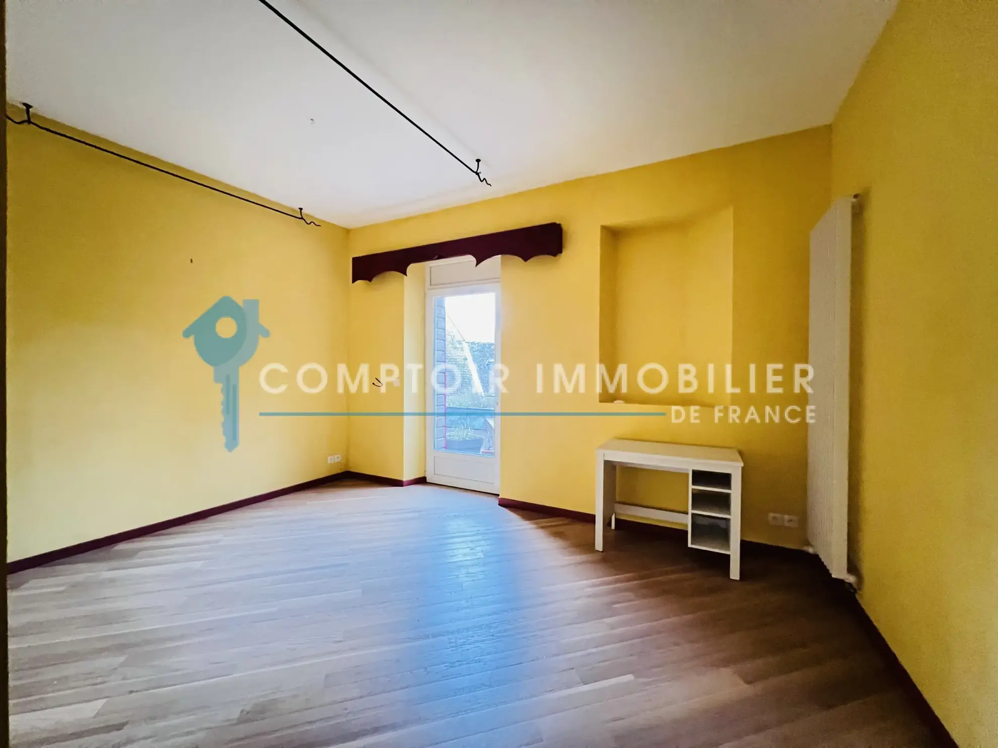 Maison familiale rénovée de 215 m² à Auneau en hyper-centre 