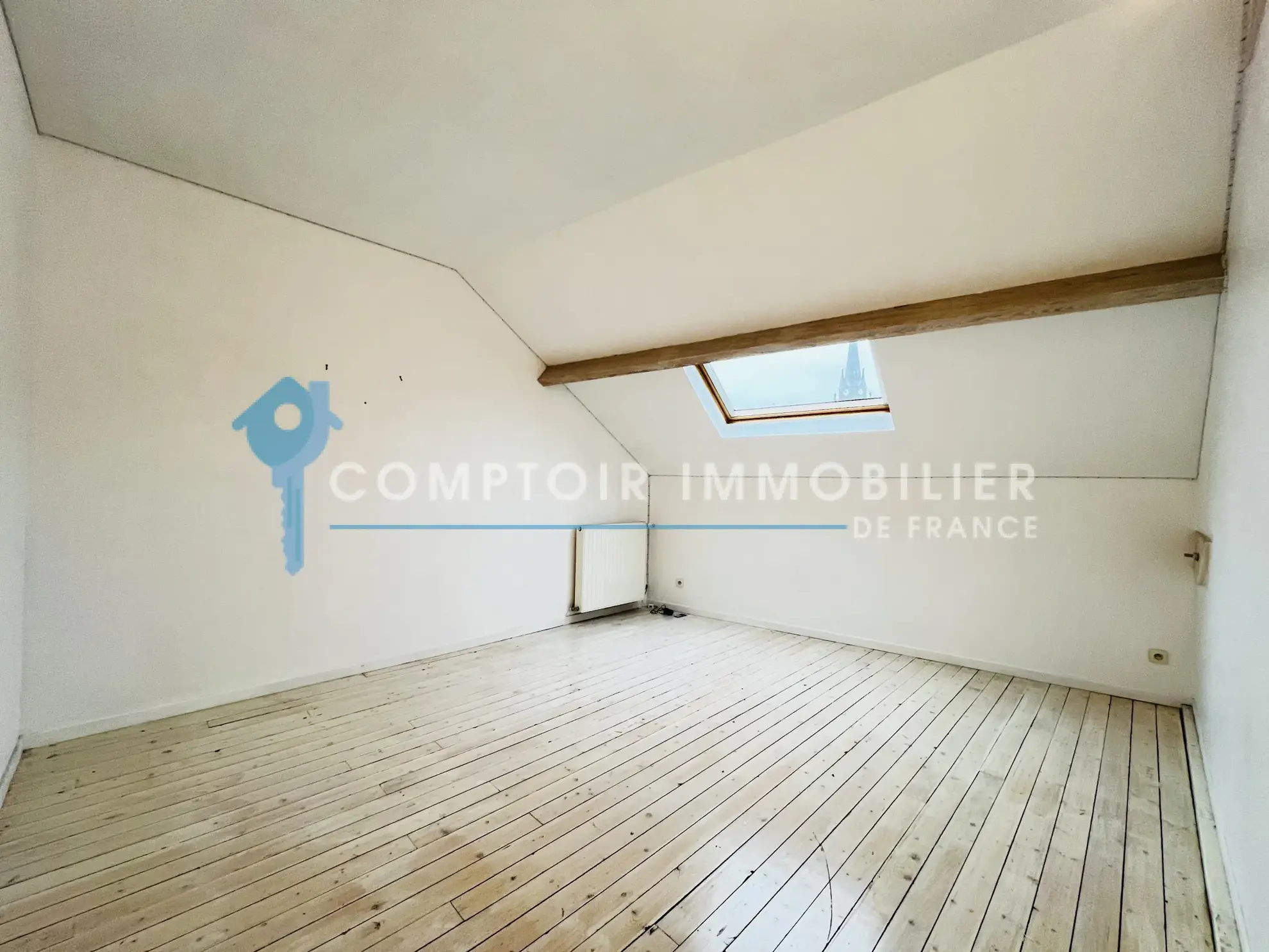 Maison familiale rénovée de 215 m² à Auneau en hyper-centre 