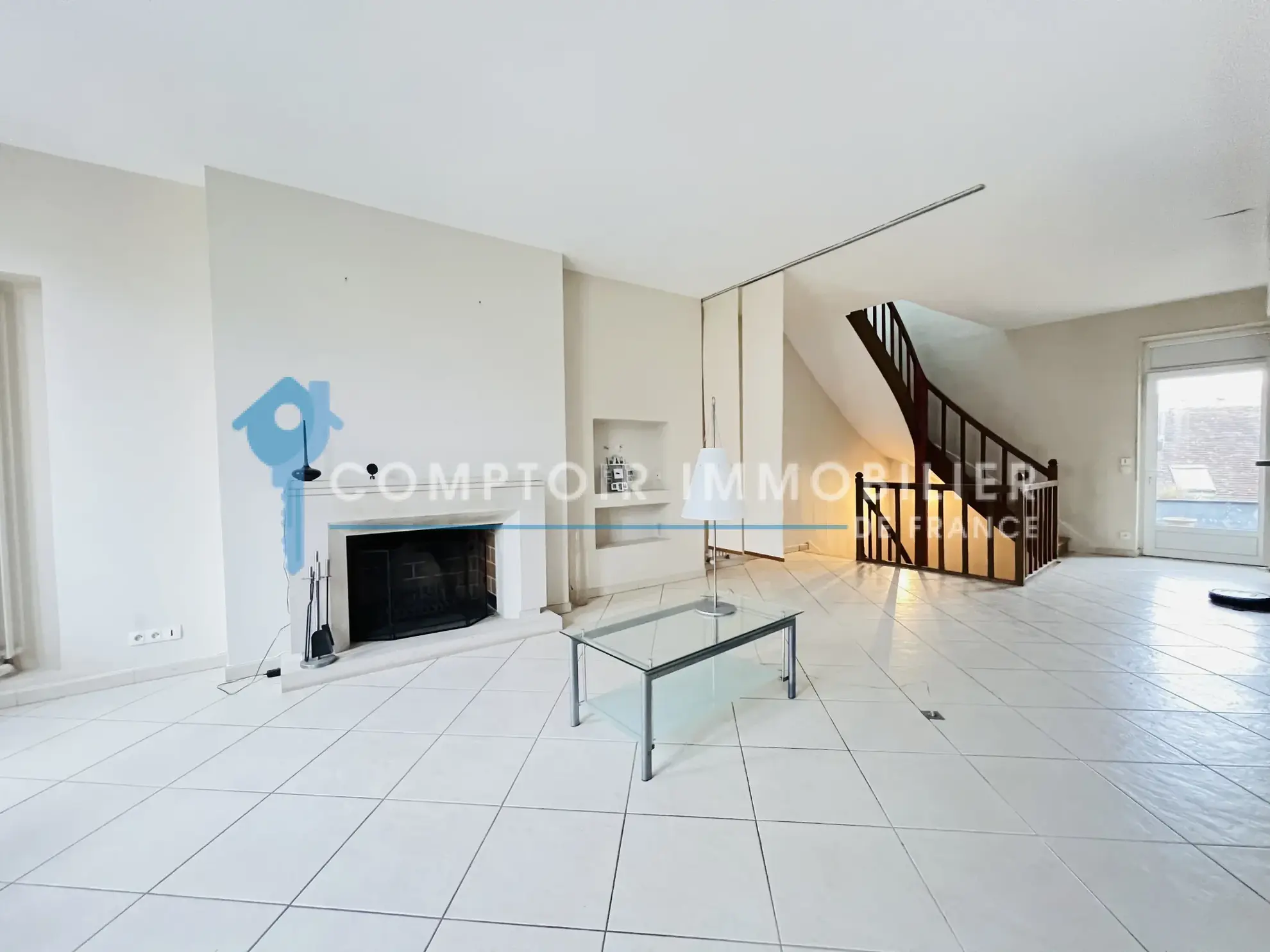 Maison familiale rénovée de 215 m² à Auneau en hyper-centre 
