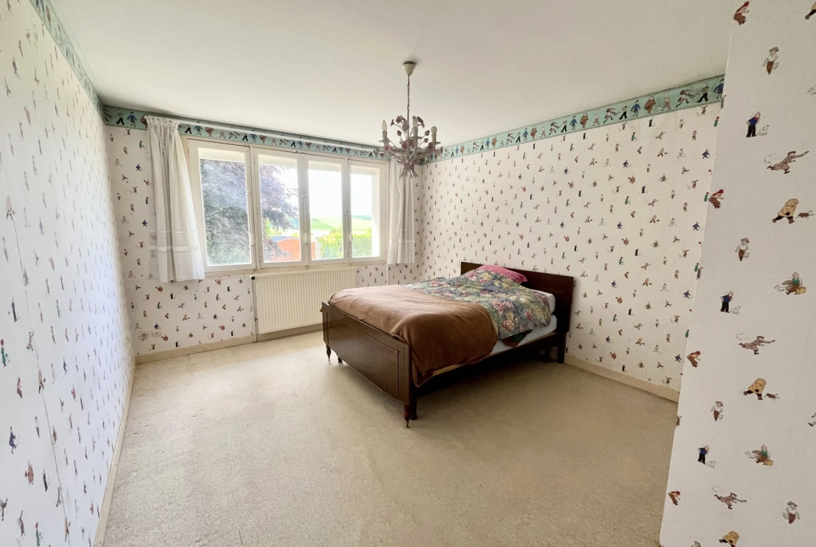Maison de plain-pied avec jardin clos et garage à La Ferté-Gaucher 