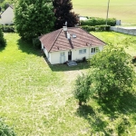 Maison de plain-pied avec jardin clos et garage à La Ferté-Gaucher