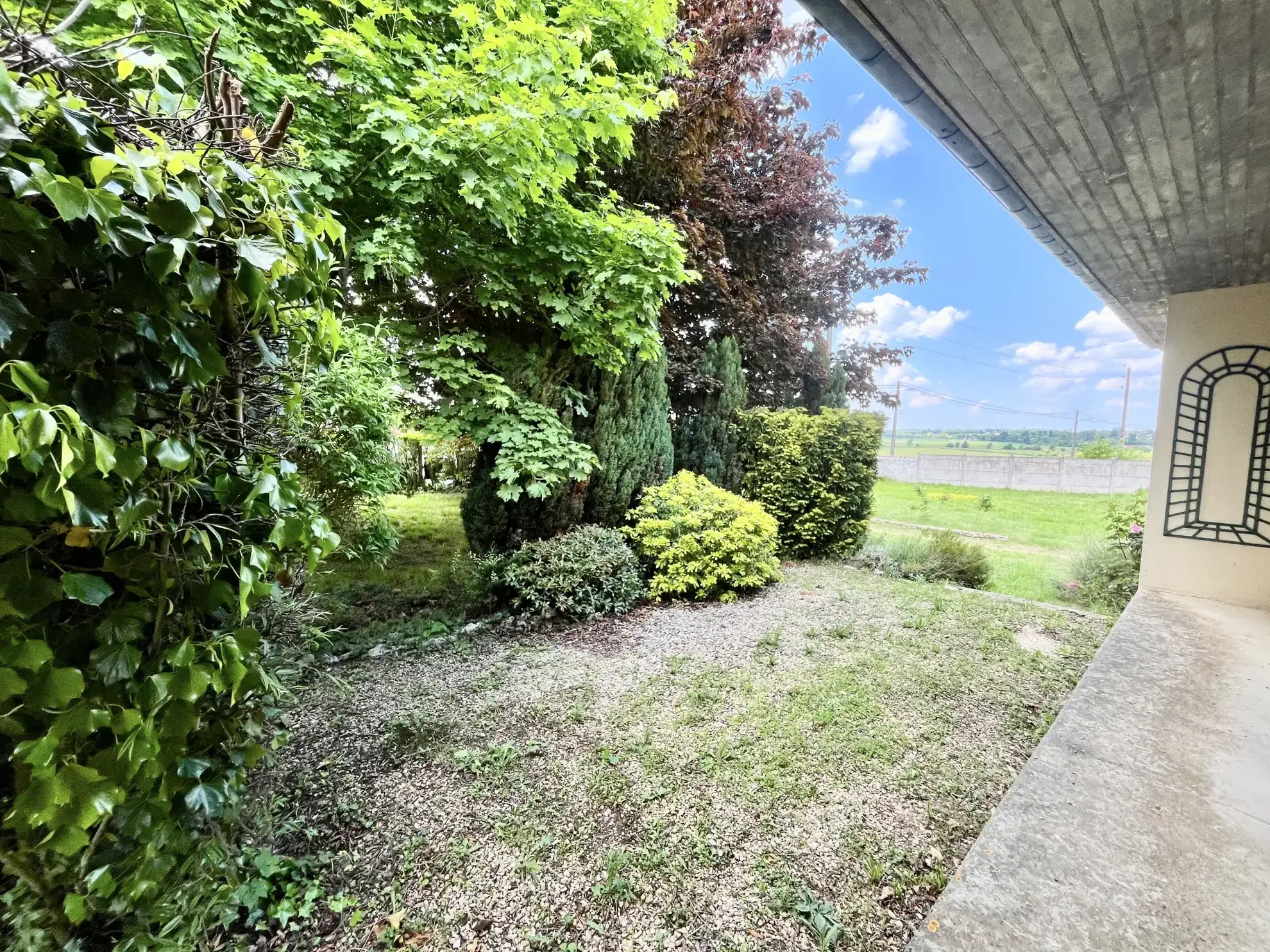 Maison de plain-pied avec jardin clos et garage à La Ferté-Gaucher 