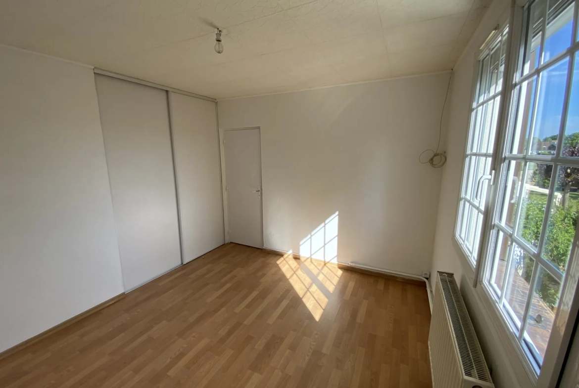 Belle maison familiale avec jardin à Mantes-la-Ville – 85 m² 