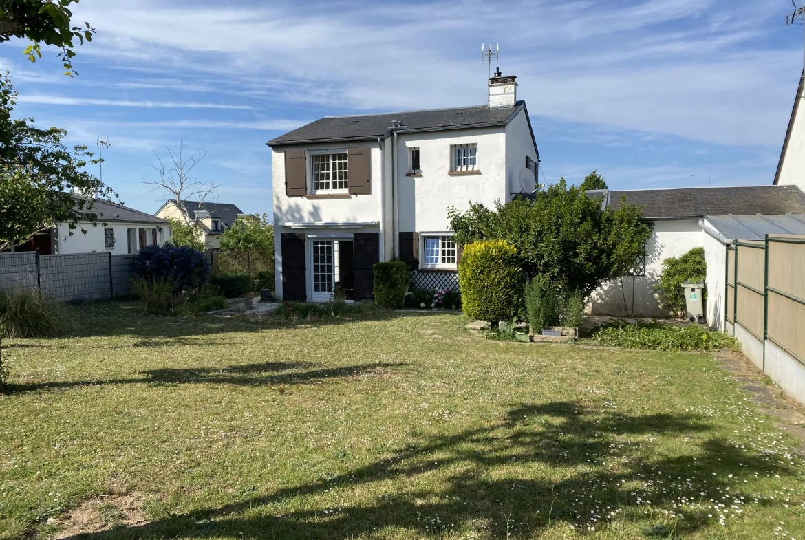 Belle maison familiale avec jardin à Mantes-la-Ville – 85 m² 