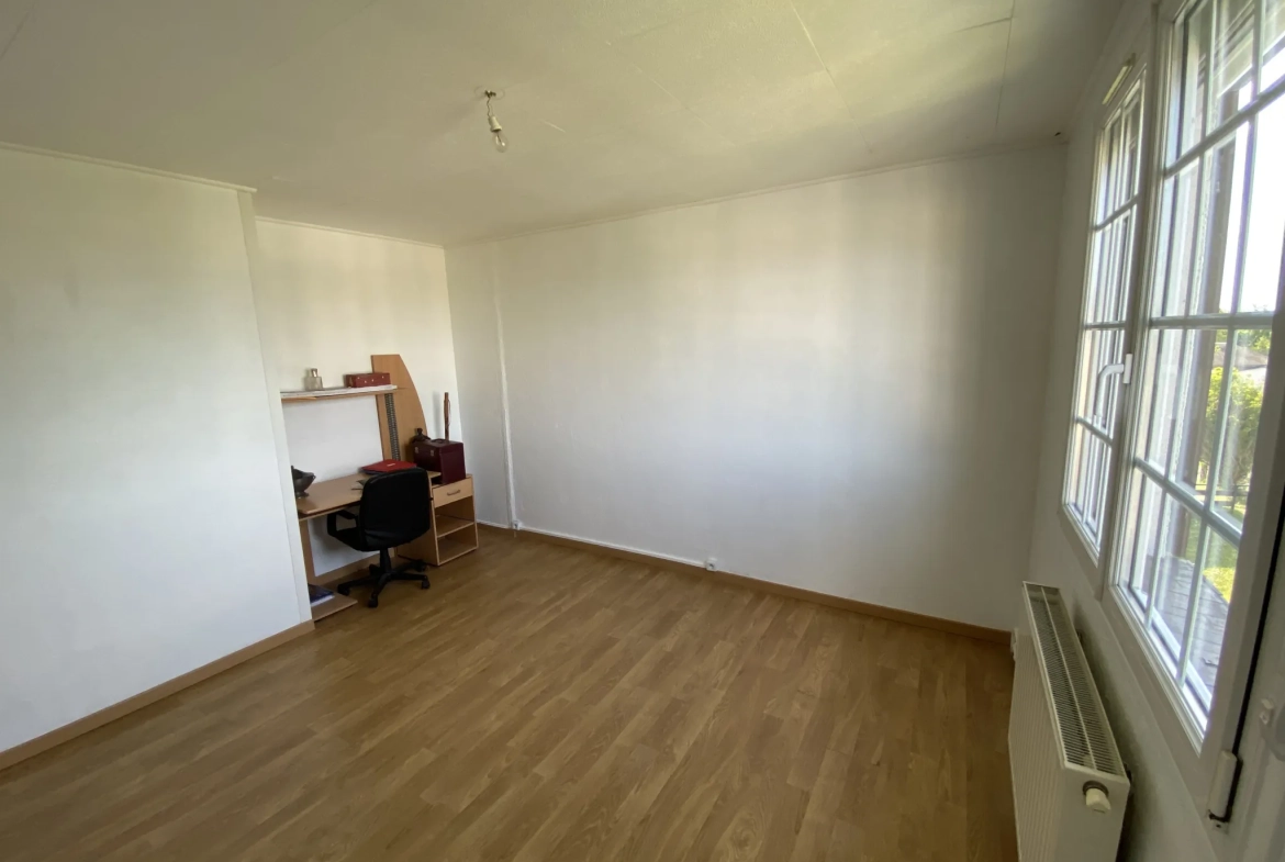Belle maison familiale avec jardin à Mantes-la-Ville – 85 m² 