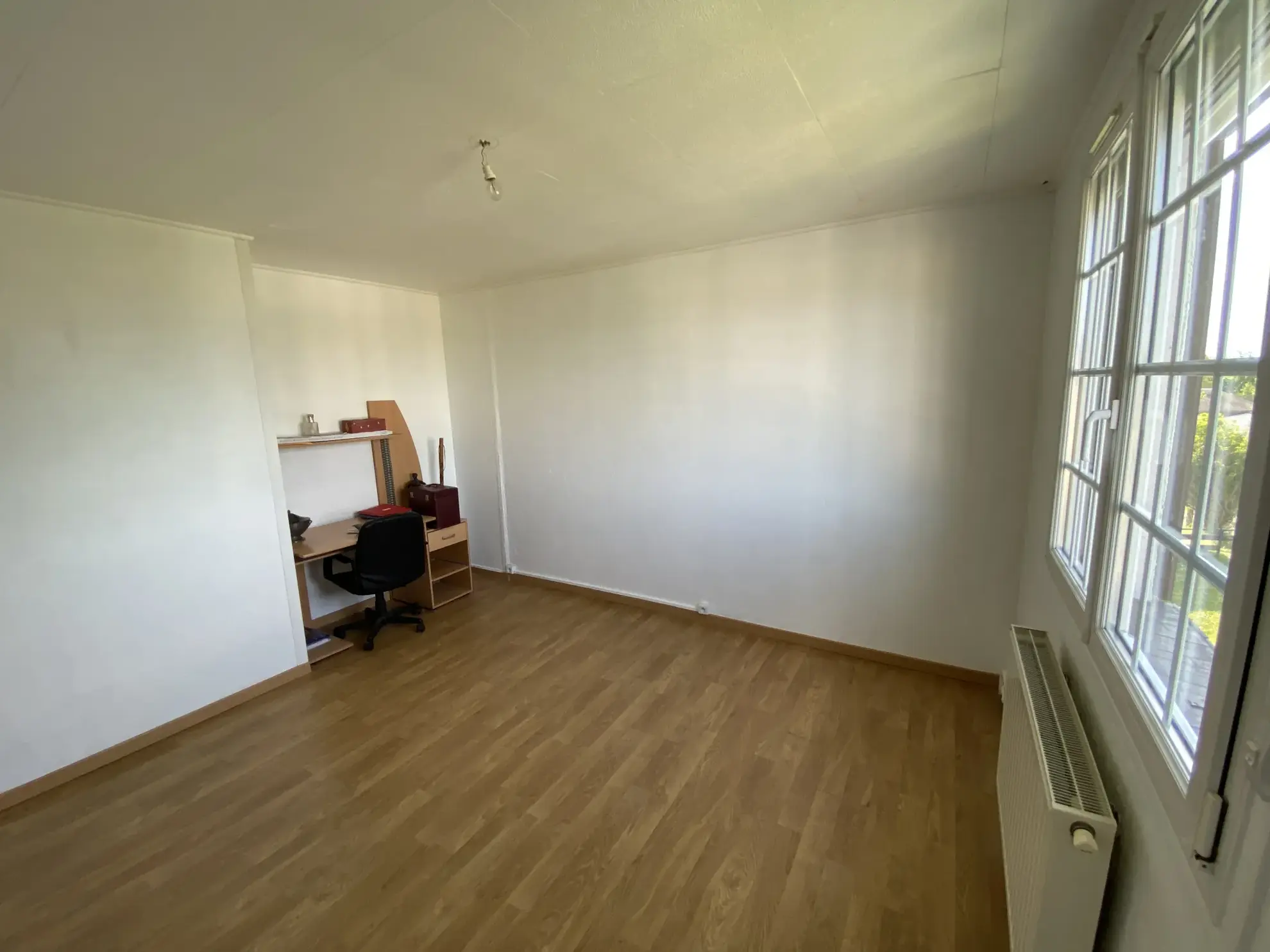 Belle maison familiale avec jardin à Mantes-la-Ville – 85 m² 