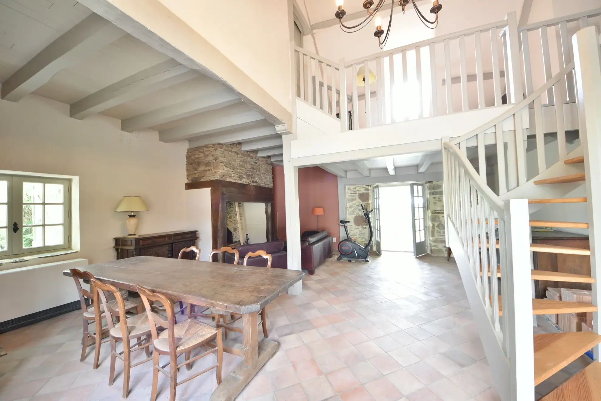 Maison de charme à Malemort avec vue imprenable sur la vallée 