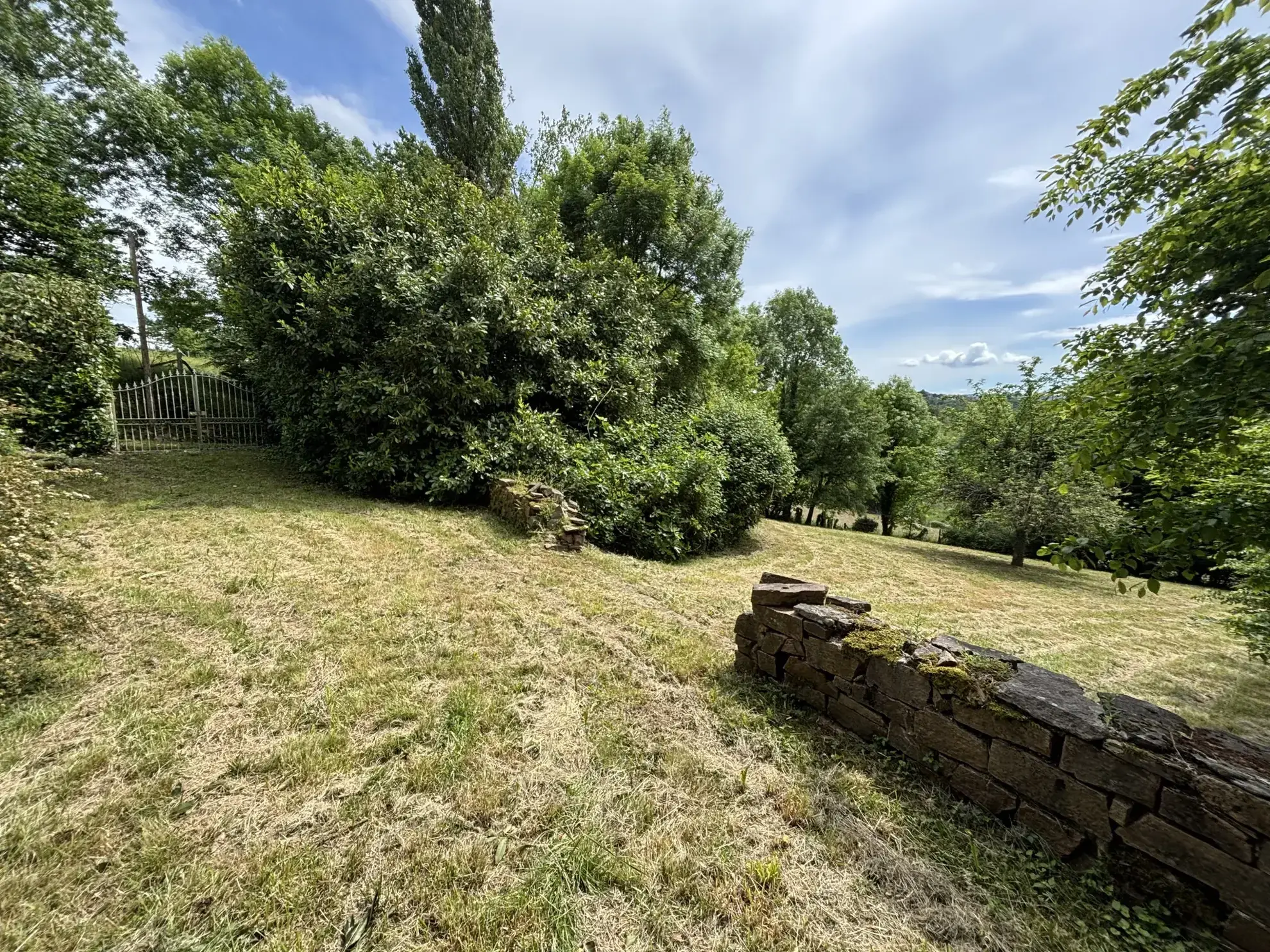 Maison de charme à Malemort avec vue imprenable sur la vallée 