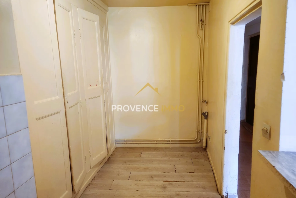 Appartement T2 à rénover au cœur de Digne-les-Bains avec fort potentiel 